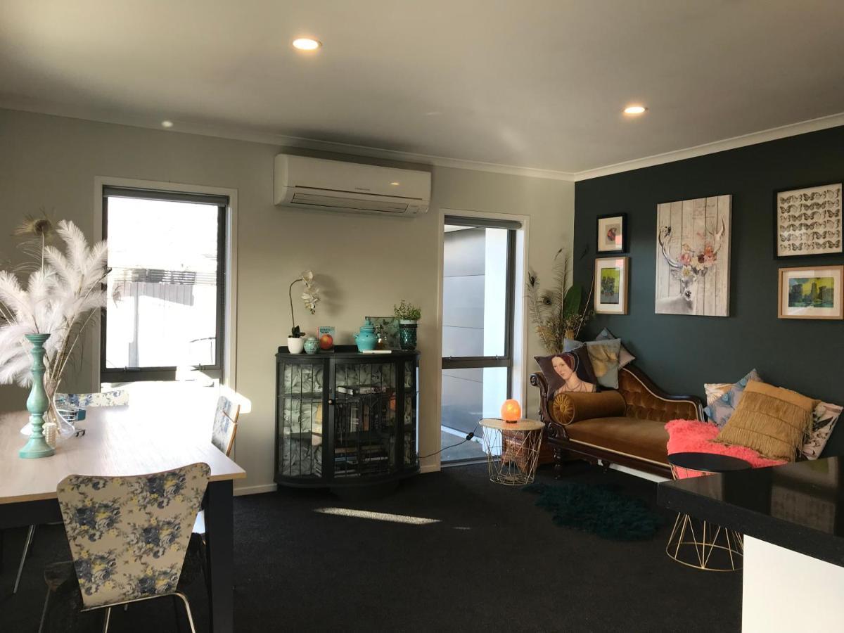 A Little Bit Beachy Modern Guest Room And Private Toilet Крайстчърч Екстериор снимка